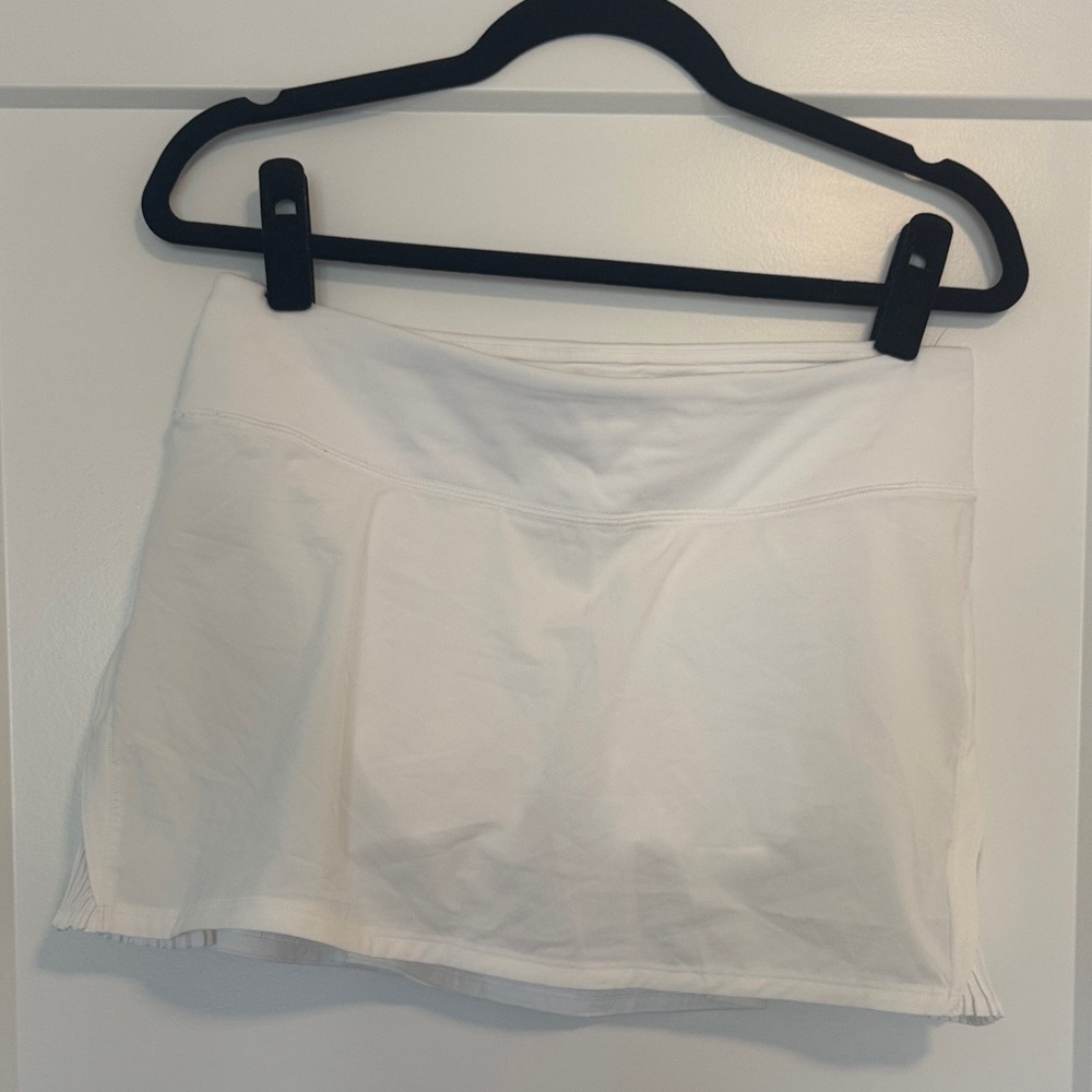 Lululemon Play Off the Pleats White Tennis Skort/Athletic Skirt